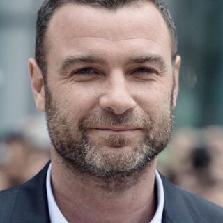 Лів Шрайбер