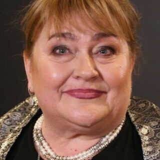 Ніна Набока