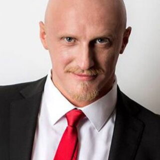 Олег Волощенко
